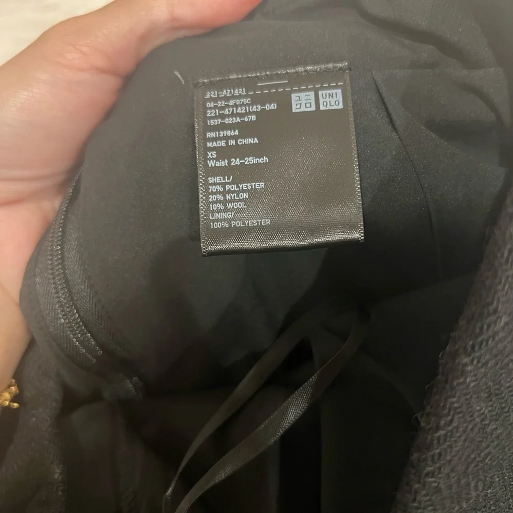 Uniqlo Tweed Skort - Picture 6 of 6